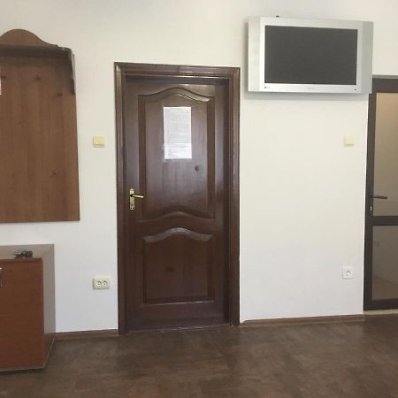Міні-Готель Нептун Rivne Extérieur photo