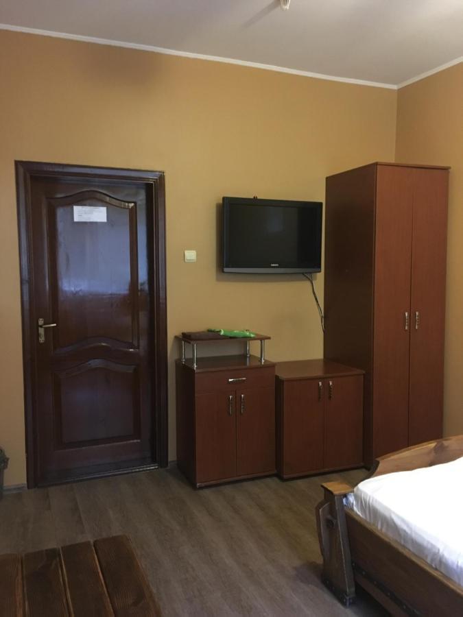 Міні-Готель Нептун Rivne Extérieur photo