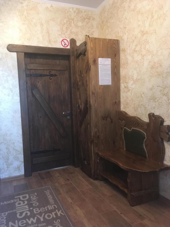 Міні-Готель Нептун Rivne Extérieur photo