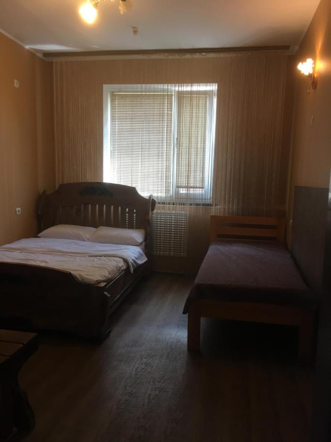 Міні-Готель Нептун Rivne Extérieur photo